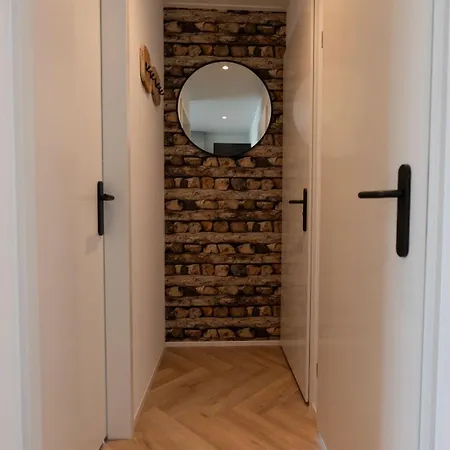 度假居 Kukeluusje Ermelo, Moderne En Comfortabele Vakantiewoning Op De Veluwe! 埃尔默洛